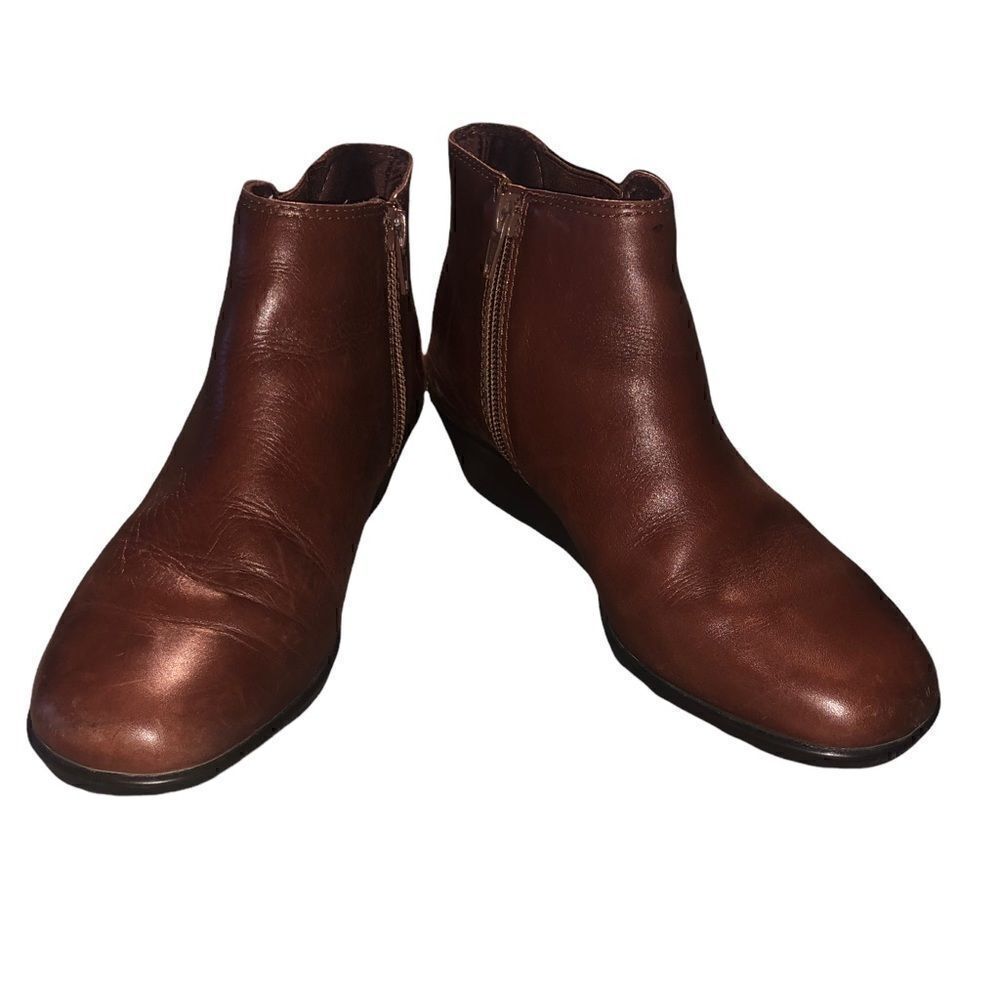 Walking Cradles Brown Leather Ankle Boots Women’s Size 6.5‎